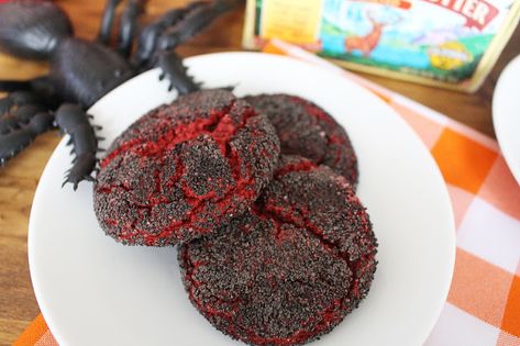 Red Velvet Cookies Halloween, Dracula Cookies, Vampire Cookies, Lava Cookies, Red Velvet Crinkle Cookies, Crackle Cookies, Crinkle Cookies Recipe, Red Velvet Cake Mix, Red Velvet Cookies