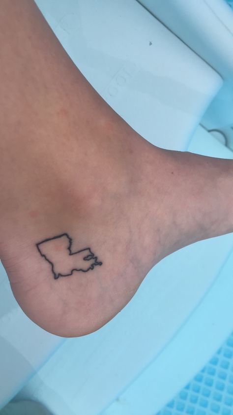 Small Louisiana Tattoo, Louisiana Tattoos For Women, Louisiana Tattoos, Louisiana Tattoo Ideas, Tat Quotes, Silly Tattoos, Louisiana Tattoo, Tatted Quotes, Twd Oc