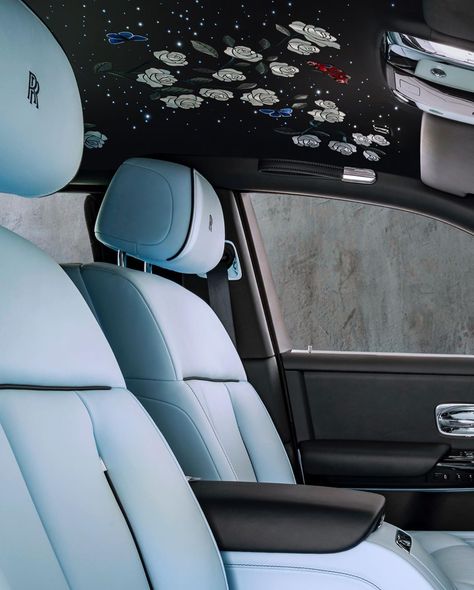 Rolls-Royce Motor Cars on Instagram: “(3/3) The sublime palette of Peacock Blue and Charles Blue is embellished with not only roses, but also a kaleidoscope of embroidered…” Rolls Royce Interior, Rolls Royce Motor Cars, Think Different, Rolls Royce Phantom, Blue Interior, Unique Cars, Peacock Blue, Royce, Rolls Royce