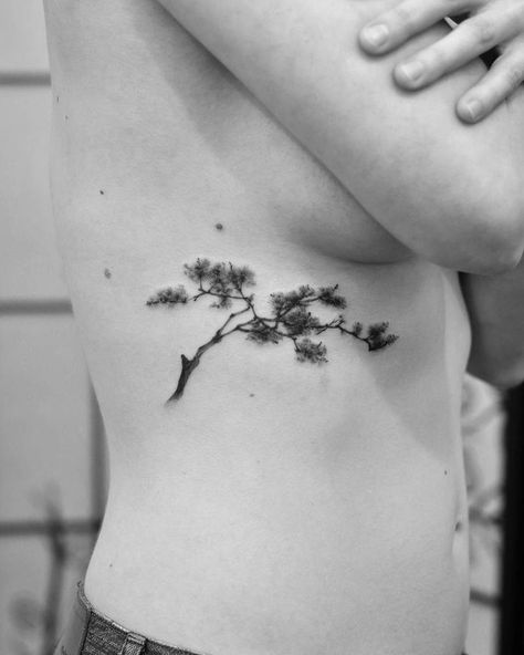 Tree Rib Tattoo For Women, Botanical Ribcage Tattoo, Tree Tattoo Ribcage, Long Rib Tattoo, Tattoo Branch, Nature Tattoos For Women, Small Nature Tattoos, Trampled By Turtles, Trees For Life