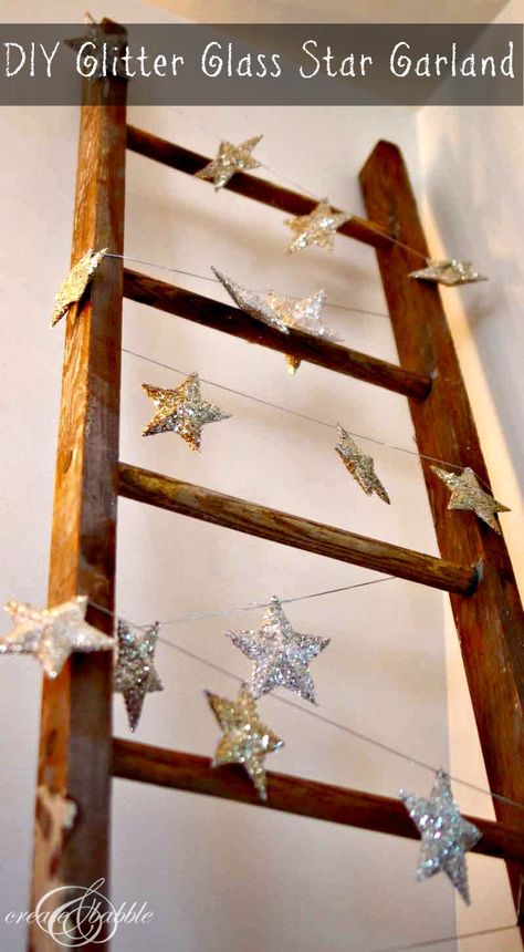 Glitter Glass Christmas Star Garland - Create and Babble Christmas Star Garland, Star Garland Diy, Wedding Manicure, Glitter Glasses, Star Garland, Stars Craft, Patriotic Crafts, Glass Stars, Glitter Diy