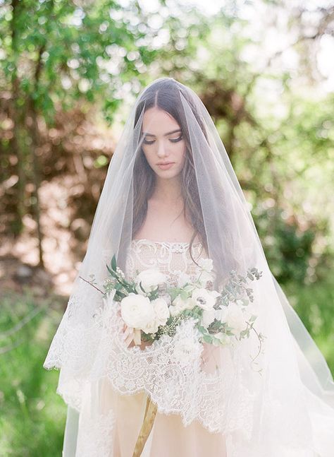 Vintage Elegance, Image by Connie Balluff Photography, Gown by Natalie Wynn Design, Floral by Mila Adams, HMUA by Beauty by Analisa, Veil by Smitha Menon Bridal #utahvalleybride #utahwedding #nataliewynndesign #twopieceweddinggown #weddingveil #veil #smithamenonbridal Wedding Veils Long, Double Layer Veil, Fingertip Wedding Veils, Wedding Veil Vintage, Long Veil Wedding, Drop Veil, Layered Veil, Cathedral Wedding Veils, Veil Styles