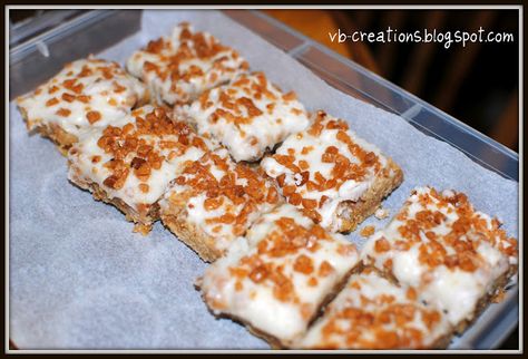 Recipe for Skor bar squares with Ritz crackers for the base Skor Bar Squares, Skor Squares, Homemade Ritz Crackers, Skor Bars, Ritz Cracker Recipes, Crackers Recipe, Square Recipes, Cracker Recipes, Ritz Crackers