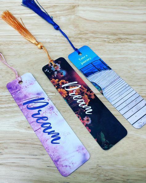 Learn how to sublimate on metal bookmarks! Metal Bookmarks Diy, Sublimation Bookmark Ideas, Sublimation Crafts To Sell, Sublimated Bookmarks, Sublimation Bookmarks, Bookmark Sublimation, Fun Bookmarks, Homemade Bookmarks, Paper Bookmarks