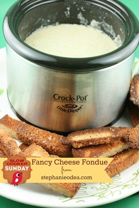 Crockpot fondue recipe - Slow Cooker Sunday - Todays Creative Blog Crockpot Fondue, Cheese Fondue Recipe, Crockpot Slow Cooker, Fancy Cheese, Fondue Recipes Cheese, Fondue Recipe, Fondue Recipes, Crock Pot Cooking, Creative Blog