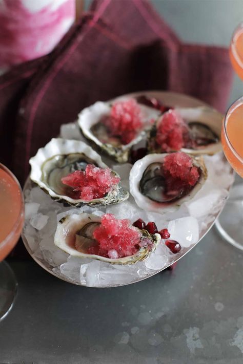 Mignonette Recipe, Eating Oysters, Granita Recipes, Healthy Apps, French Sauces, Gourmet Appetizers, Elegant Appetizers, Fresh Oysters, Fine Dining Recipes