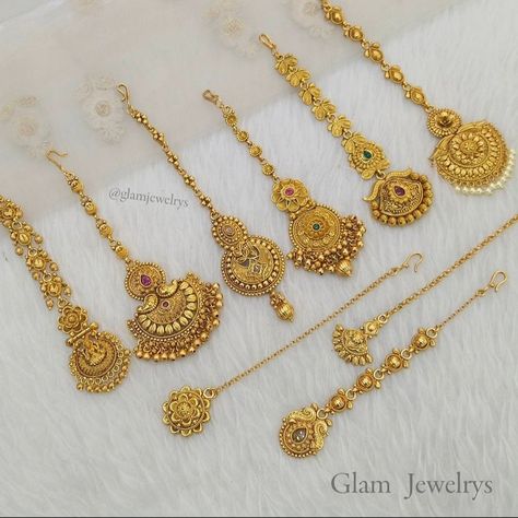 Gold Mang Tikka Design, Mang Teeka Gold Design, Simple Gold Jhumka, Gold Mangtika Indian Jewelry, Mang Tikka Gold Bridal, Tika Jewelry Gold, Papita Billa Designs Gold, Mang Tika Jewelry Gold, Mangtika Designs