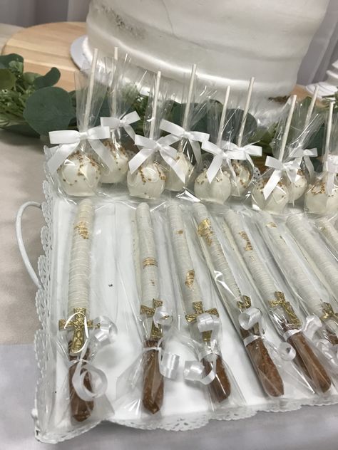 Confirmation Dessert Table Ideas, Bautizo Dessert Table, Baptism Dessert Ideas, Gold And White Treats, Bautizo Cake Pops, Charro Bautizo Centerpieces, Baptism Sweet Table, Baptism Treat Table, Charro Bautizo Treats