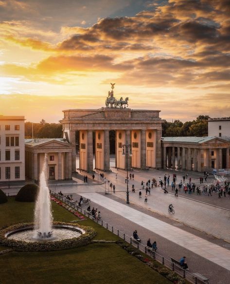 Berlin Travel, Architecture Portfolio Design, Brandenburg Gate, Cities Around The World, Bourbon Street, Best Party, Poster Background Design, Cancun Mexico, Las Vegas Strip