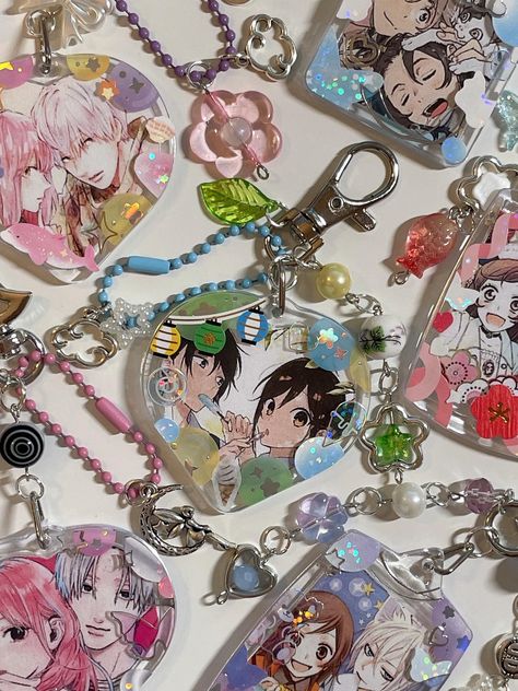 Charm Collection, Manga Couples, Bags Backpacks, The Cutest, Labour Day, Keychains, Display Homes, Accessory Gift, Pet Supplies