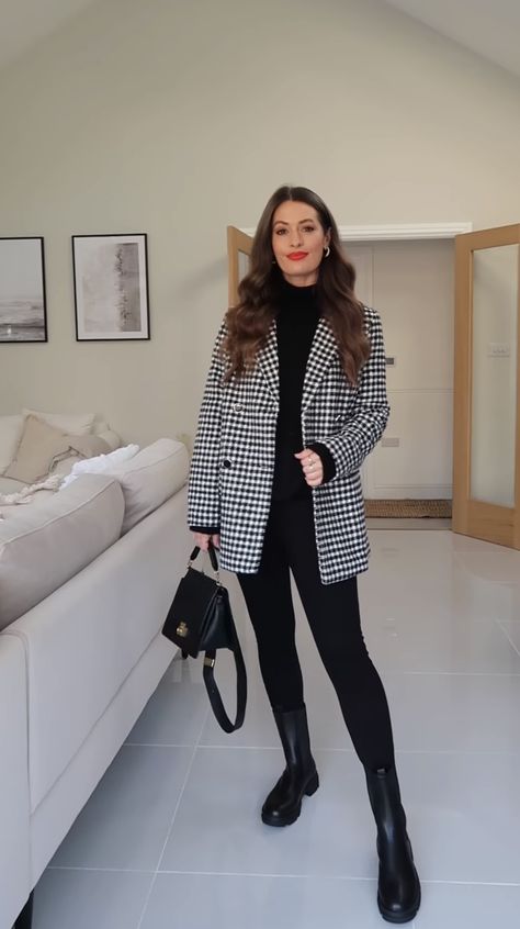 Casual Outfits For Women, Look Legging, Office Casual Outfit, Winter Fashion Outfits Casual, London Outfit, Business Casual Outfits For Women, Business Casual Outfits For Work, Elegante Casual, Stylish Work Outfits