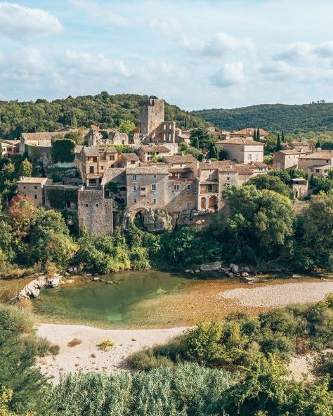 Les Plus Beaux Villages 🇫🇷 (@lesplusbeauxvillagesdefrance) • Photos et vidéos Instagram Royal Canin, Beaux Villages, France, House Styles, On Instagram, Instagram