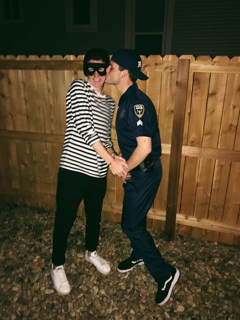 Cops And Robbers Costume, Mens Halloween Costumes Diy, Burglar Costume, Diy Halloween Costumes For Girls, Gay Halloween Costumes, Gay Halloween, Robber Costume, Gay Costume, Best Diy Halloween Costumes