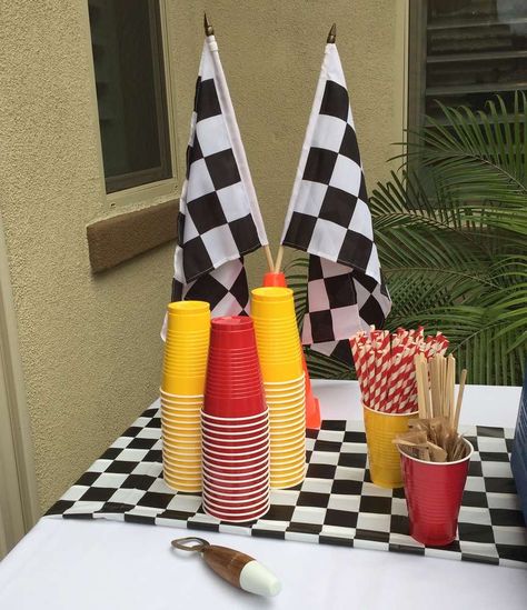 Race Car Birthday Party Ideas For Adults, Car Racing Party Decoration, Car Theme Centerpiece Ideas, Racer Party Ideas, Adult Race Car Theme Party, Racing 3rd Birthday, Sprint Car Birthday Party, Race Party Decorations, Race Car Themed Birthday Party Target