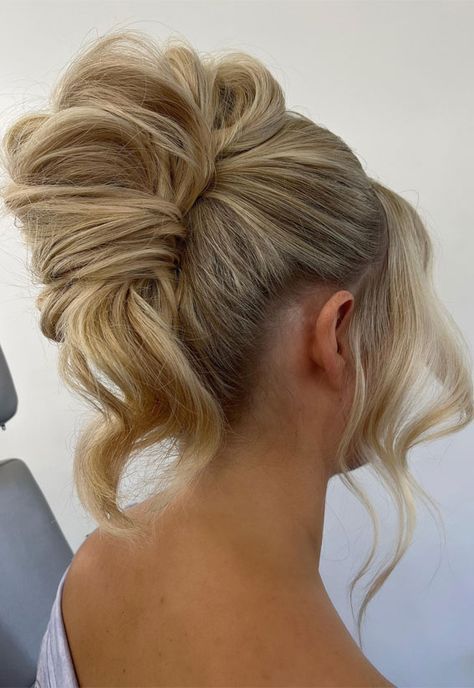 chic updo, hairstyle ideas, wedding hairstyle, wedding updo, updos, bridal hairstyle, bridal updos, messy updo, simple updo, messy upstyle, wedding hairstyle trends Romantic Boho Updo, Hair Do Up For Wedding, Updo Side Bangs, Bridal Updos For Long Hair Elegant, Bride French Twist, Loose Up Do, Messy Side Bun Hairstyles, Casino Hairstyles, Messy Up Do