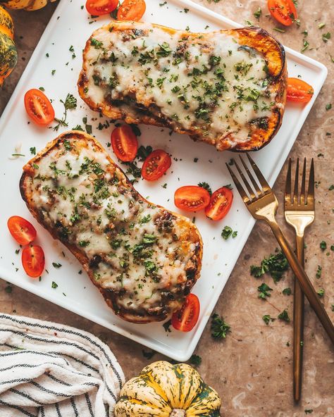 Stuffed Butternut Squash With Ground Beef, Turkey Stuffed Butternut Squash, Ground Beef Stuffed Butternut Squash, Butternut Squash And Ground Beef, Ground Beef Butternut Squash Recipes, Butternut Squash Ground Beef, Stuffed Butternut Squash Recipes, Squash Casseroles, University Meals