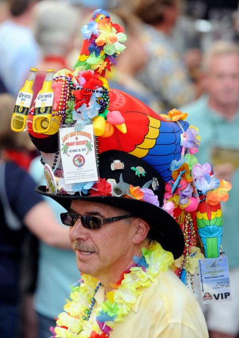 Parrothead at a Jimmy Buffett concert Parrothead Hat, Jimmy Buffett Tailgate, Parrothead Party, Jimmy Buffett Party, Jimmy Buffett Concert, Margaritaville Party, Concert Tailgate, Jimmy Buffett Margaritaville, Crazy Hat