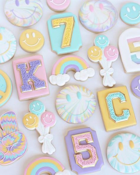 A Modern Cookie on Instagram: "One of the happiest birthday sets I’ve ever made! Thank you @pineappleprintshop for asking me to make cookies for your kiddos special days! This theme was sooooo fun to do!🥳 . Varsity patch designs from @stoneyclover. C cookie design and transfer idea from @thecookievirtuoso. Icing loop technique for patch learned from @paintedladiespastry. . . . . #smileyface #smileyfacecookies #stoneyclover #stoneycloverlane #stoneyclovercookies #varsitypatchcookies #tiedyecooki Patch Party, 7th Birthday Party Ideas, Balloon Cookies, Happiest Birthday, Make Cookies, Cookie Business, 9th Birthday Parties, Sugar Cookie Designs, Sleepover Things To Do