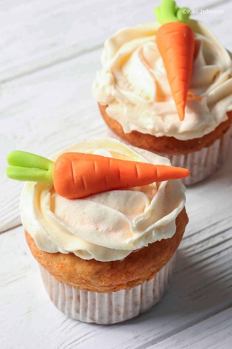 Carrot Banana Muffins, Rhubarb Ice Cream, Strawberry Nice Cream, Healthy Easter Treats, Peach Cobbler Muffins, Banana Carrot Muffins, Homemade Blueberry Pie, Banana Muffins Recipe, Banana Buttermilk