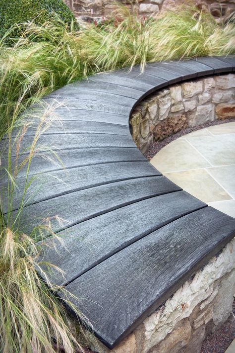 Elegant Garden Party, Gardens Illustrated, Willow Fence, Narrow Garden, Curved Bench, Elegant Garden, Entertainment Ideas, Dappled Light, Garden Show