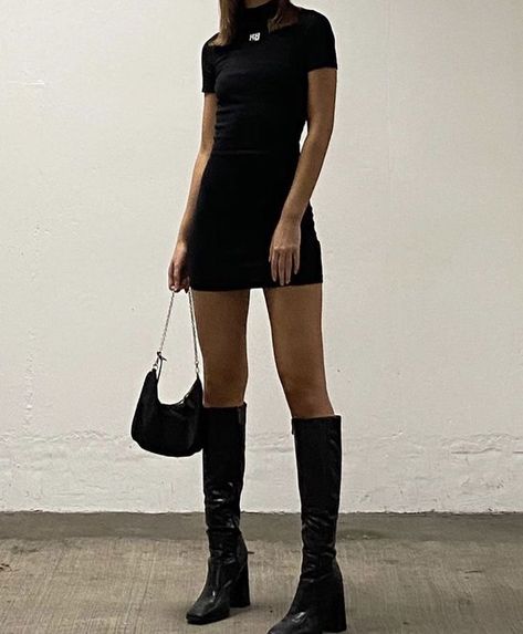 Mode Dope, Gogo Boots, Black Mini Dress, Mode Inspo, 가을 패션, Looks Style, Looks Vintage, Black Mini, Outfits Casuales