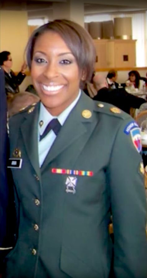 CafeMom.com : Jackie is a proud Army veteran! : 24 crazy facts you probably didn’t know about Jackie Aina -- Jackie Aina has been a beauty influencer for almost 10 years, and the majority of that time she was a full time member of the Army reserves.