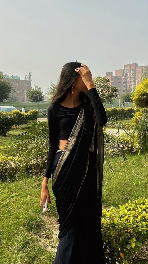 Agastya Singhania, well known leader of phoenix mafia gang and man of… #romance #Romance #amreading #books #wattpad Saree Poses Backside, Desi Poses, Farewell Sarees, Fake Pic, Female Photography, Beautiful Beach Pictures, Shadow Video, Saree Poses, Dress Book