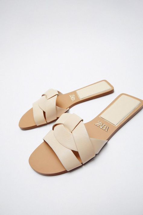 Zara Flat Leather Criss-Cross Sandals Pink Cargo Pants, Female Sandals, Green Bras, Two Piece Pants Set, Summer Slippers, Women Flats, Flats Sandals, Leather Sandals Flat, Shoes Woman