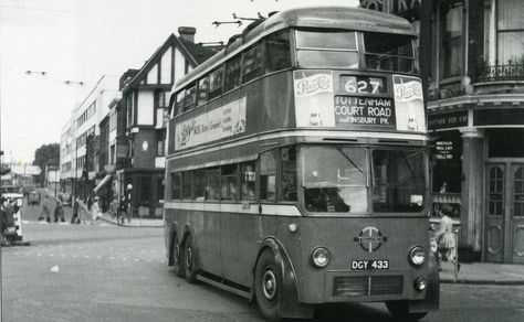 Camden Road, Cinema Wall, Karl Malden, Hayley Mills, Jane Wyman, London Buses, Kentish Town, Camden London, The Exit