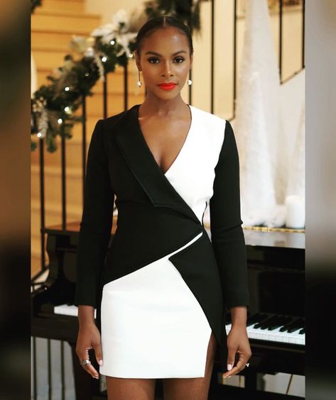 A Piercing Expression Through Flawless Eye Makeup White Designer Dress, Tika Sumpter, Black Women Fashion, Designer Dress, Brown Skin, The Professional, Classy Outfits, African Fashion, Beautiful People