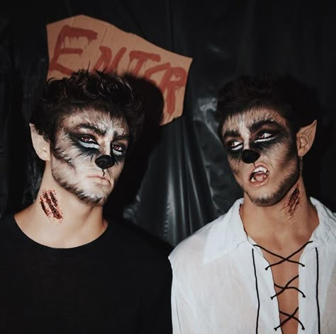 Werewolf makeup Guys Halloween Makeup, Mens Halloween Makeup, Werewolf Makeup, Wolf Makeup, Cute Couples Costumes, Werewolf Costume, Twin Halloween, Celebrity Halloween, Cool Halloween Makeup