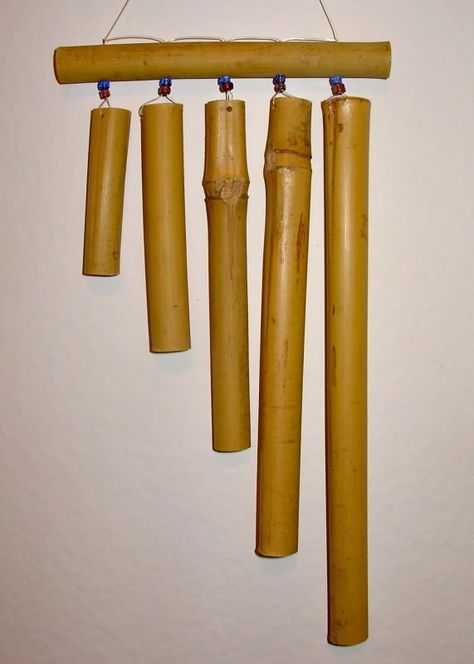 KnitDevonKnit: Bamboo Wind Chime Tutorial Bamboo Arbor, Windchimes Diy, Japanese Inspired Garden, Wooden Wind Chimes, Wind Chimes Homemade, Bamboo Diy, Garden Totem, Bamboo Wind Chimes, Wood Transfer