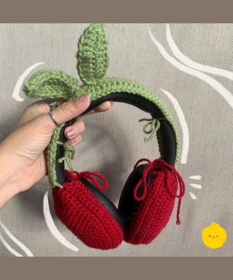 Headphone Cover, Confection Au Crochet, Mode Crochet, Crochet Design Pattern, Crochet Fashion Patterns, 자수 디자인, Fun Crochet Projects, Crochet Diy, Diy Crochet Projects