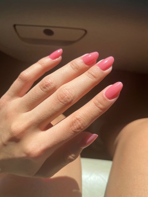 Short Almond Nails Summer Pink, Jelly Coral Pink Nails, Pinky Peach Nails, Natural Peach Nails, Jelly Watermelon Pink Nails, Strawberry Color Nails, Pinky Coral Nails, Coral Jelly Nails, Guava Nails