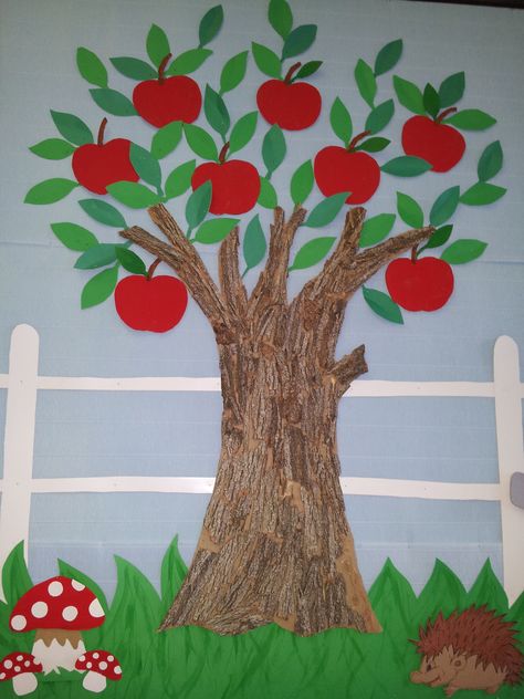 Uređenje Učionice, Apples Activities, Apple Tree Craft, Apple Bulletin Boards, Class Tree, Diy Apple, Shape Chart, Tree Autumn, Apple Activities