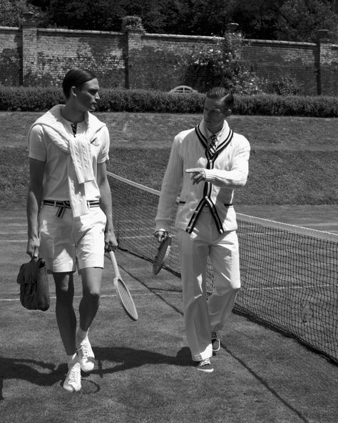 Ralph Lauren Tennis Aesthetic, Tennis Fits Men, Retro Tennis Aesthetic, Tennis Outfits Men, Tennis Aesthetic Men, Ralph Lauren Hamptons, Vintage Photoshoot Men, Ralph Lauren Photoshoot, Billionaire Family