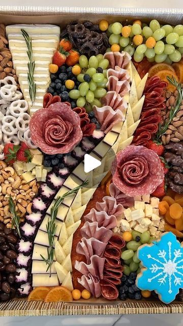 Food Catering Ideas Buffet Tables, Cheese Platter Board, Cheese Board Display, Have A Great Wednesday, Charcuterie Display, Nibbles For Party, Amazing Food Platters, Cheese Design, Cheese Display