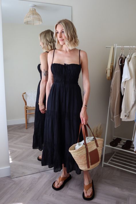 Black Midi Dress Summer, Black Summer Dress Outfit, Summer Black Dress Outfit, Long Black Summer Dress, Black Summer Dress, Dresses Aesthetic, Summer Black Dress, Summer Dress Outfits, Midi Dress Summer