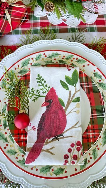 Lori - Dining Delight on Instagram: "This red cardinal themed tablescape is one I designed back in the summer for Christmas in July. I was thrilled when it was chosen as one of the finalists in a tablescape contest @cottagesandbungalows was running then. I thought you might like to see it again now that the holiday season is upon us. 🌲❤️🌲❤️🌲❤️🌲 . #redcardinal #cardinal #redcardinaltheme #christmastable #christmastablescape #christmastablesetting #holidaytable #holidaytablescape #christmasthe Cardinal Christmas Tablescapes, Red Cardinal Christmas Decorations, Cardinal Christmas Decorations, Cardinal Cottage, Cardinal Decor, Cardinal Christmas, Kitchen Christmas, Christmas Cardinals, Table Scapes