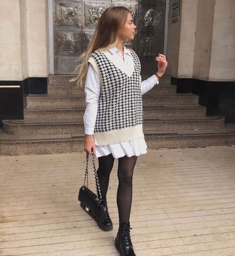 Vest Outfits, 가을 패션, Trend Fashion, Mode Inspiration, Winter Fashion Outfits, Looks Vintage, Classy Dress, Outfits Casuales, Cute Casual Outfits