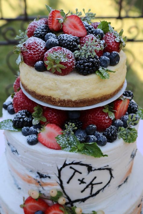 Wedding Cake With Cheesecake, Fall Cheesecake Wedding Cake, Groom Cake Alternatives, February Wedding Cake Ideas, Tiered Cheesecake Wedding, Wedding Cheesecake Display, Chantilly Wedding Cake, Wedding Cheesecake Ideas, Small Wedding Cake Ideas Elegant