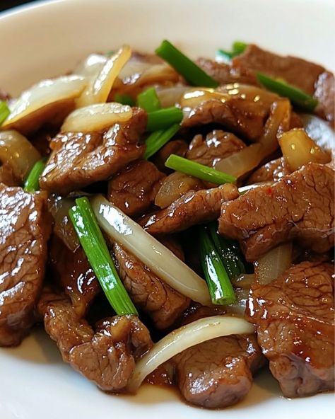 Savory Chinese Beef and Onion Stir-Fry – Foodyhealthylife Cheap Quick Meals, Cajun Lasagna, Beef With Onions, Stir Fry Meals, Chinese Beef Recipes, Sukiyaki Recipe, Herb Chicken Breast, Ham Potatoes, Beef And Onions