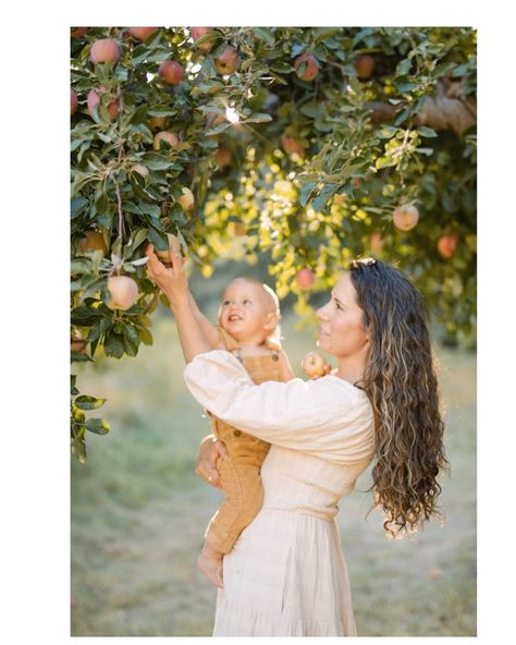 Nursing babies in apple orchards is > One of my favorite things to do, Blanket Picnic Book A few toys Afternoon under the apple trees Smells like heaven 🍎 #flagstaff #flagstaffphotographer #arizona #arizonaphotographer #scottsdalephotographer #scottsdalemoms #motherhood #motherhoodphotography #fallthisinyourstyle #applepicking #flagstaffmaternityphotographer #scottsdalematernityphotographer Pumpkin Patch 1st Birthday Photoshoot, Apple Orchards Photography, Apple Orchard Baby Photoshoot, Peach Picking Photoshoot, Apple Orchard Maternity Photoshoot, Baby Apple Orchard Pictures, Peach Orchard Photoshoot, Family Photo Apple Orchard, Apple Picking Baby Pictures