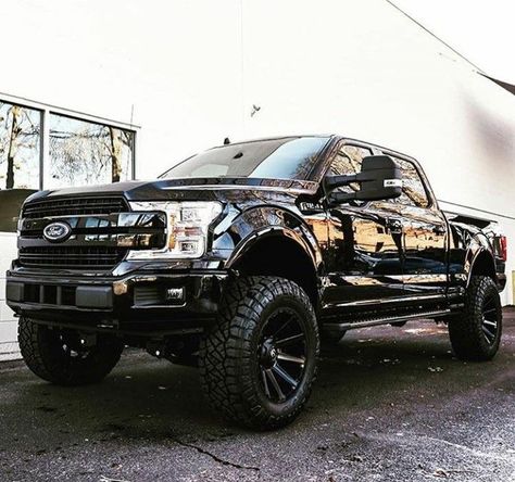 F150 Platinum, Carros Bmw, Ford Trucks F150, Future Trucks, Black Truck, Fuel Wheels, Lifted Ford, F150 Truck, Truck Yeah