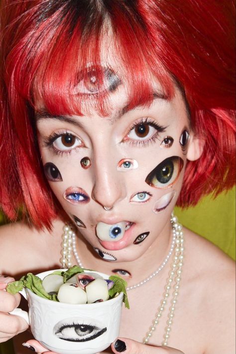 red short hair, eyes, salvador dali, surrealism, alice in wonderland, autoportrait, halucination, trip, astral traveling, spirituality, green, red, melting, makeup, contrasts, drugs, love, art, autoportrait, portrait, photography, halucinate, space, healthy lifestyle, aesthetic, vogue, crystals, manifestation, witchtok, tiktok, codes, mushrooms Googly Eyes Photography, Weird Art Photography, Surrealism Art Portrait, Dreams Photography Surreal, Surealisme Photography, Weird Self Portrait Photography, Surreal Eye Photography, Weird Self Portraits, Art Reference Portrait Photography