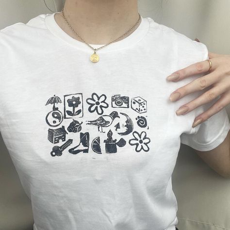 Lino print baby tee - style 3 🌿 (see my page for... - Depop Lino Print Textiles, Block Print Tee Shirt, Shirt Stamp Ideas, Stamped Tshirts, Stamp Shirt Diy, Linoleum Print Shirt, Lino Print On Clothes, Diy Pride Shirt, Lino Tshirt