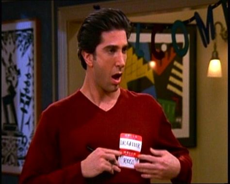 Dr Ross Geller Regina Phalange, Ross Friends, Phd Humor, Ernie Hudson, 90s Party Costume, Lisa Kudrow, Friend Costumes, David Schwimmer, Ross Geller