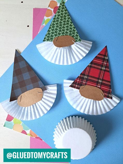 Cupcakes Liners Crafts, Gnome Craft For Preschool, Paper Gnome Crafts For Kids, Gnome Christmas Crafts For Kids, Cupcake Liner Ornaments, Gnome Paper Craft, Christmas School Crafts, 2nd Grade Crafts, Cupcake Liner Crafts