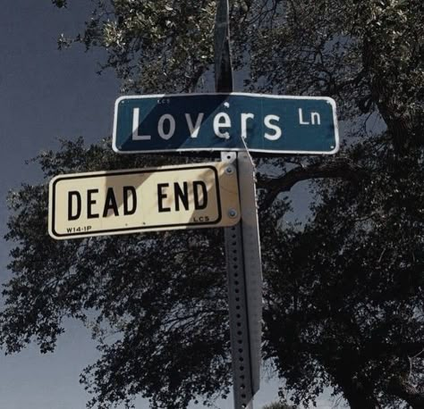 Playlist Covers Photos, Lovers Lane, Spotify Playlist Covers, Steve Harrington, Trik Fotografi, Spotify Covers, Grunge Photography, Playlist Covers, Street Signs