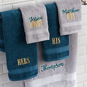 His And Hers Towels, Towel Embroidery Designs, Personalized Hand Towels, Embroidered Bath Towels, Personalized Bath Towels, Bathroom Towel Decor, Personalized Tea Towel, Wedding Robes, Sewing Machine Embroidery